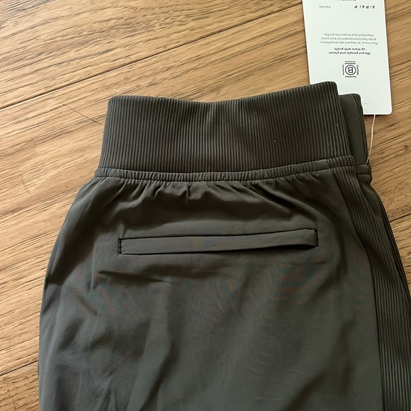 Athletes Brooklyn Ankle pants - Picture 5 of 5